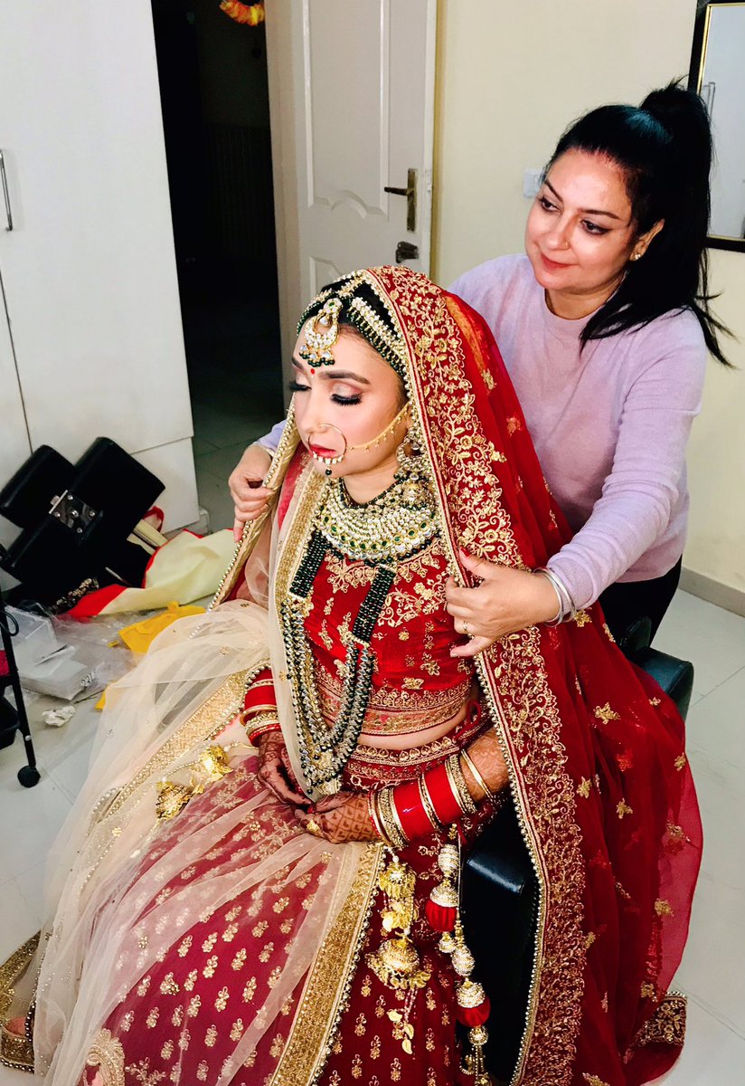 sangeetamakeups's tweet photo. Sangitamakeovers @TravelsStar @jayaeisha1 @klrahul @PMOIndia @BhagwantMann @cmohry @TravisHarris30 @Apna_Safar_09 @myogiadityanath https://t.co/4BWrF20CHh