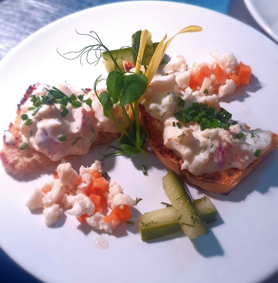 LH_Bistro's tweet photo. #toastskagan A special starter made and presented exactly how you would find it in #Scandinavian with lots of #nordic flavours. A nod to our #finnish chefs roots! 🇫🇮 #Finland https://t.co/BTzObJOgRD
