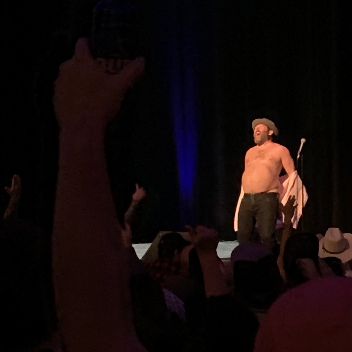 BMS_VoiceGuy's tweet photo. Thanks @bertkreischer. Hell of a show as usual. #themachine #bertkreischer #sanantonio #bmsradio https://t.co/RXXdEl42IB
