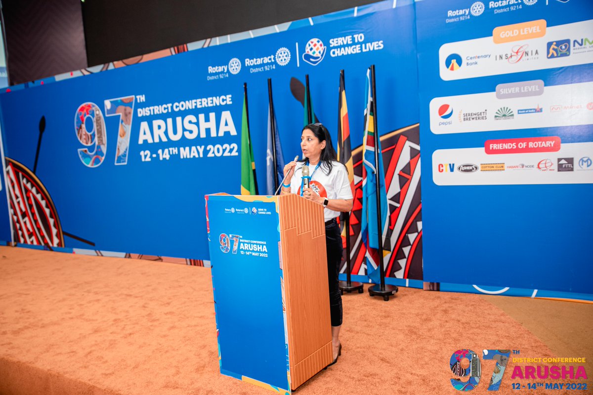 rotaryd9214's tweet photo. PDG and DCA chair Sharmila Bhatt while making her remarks thanked the whole team that has been behind her and ensured they pull off such a successful event this rotary year.

#97thDCA https://t.co/xeazbPgBDW