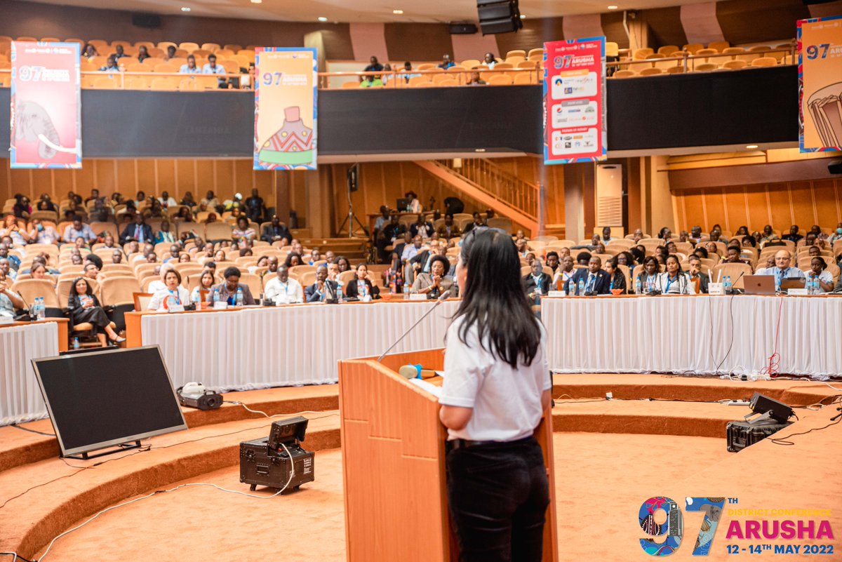 rotaryd9214's tweet photo. PDG and DCA chair Sharmila Bhatt while making her remarks thanked the whole team that has been behind her and ensured they pull off such a successful event this rotary year.

#97thDCA https://t.co/xeazbPgBDW