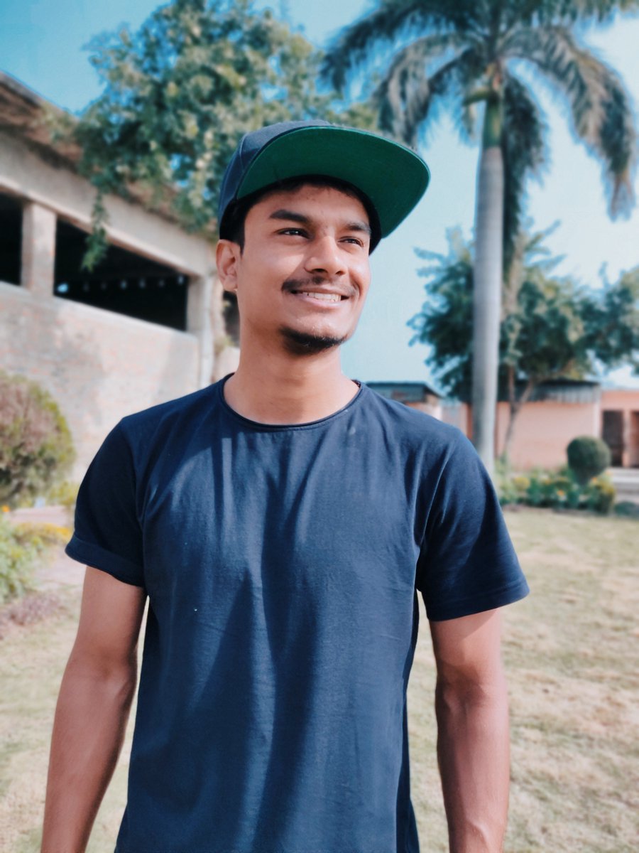 AmanFreerunner's tweet photo. Smile is free therapy 🤠
#amanfreerunner https://t.co/NAPmdUSthJ