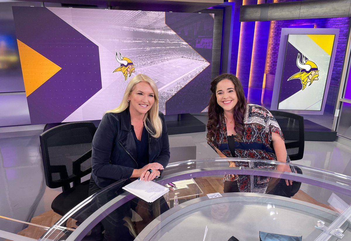 LindseyMNSports's tweet photo. Incredibly grateful to @DawnAtFOX9 for inviting me as her guest on tonightβs Sports Now episode and helping shed light on mental health awareness. π #GettingOpen #MentalHealthAwarenessMonth https://t.co/htjoE6wpbu