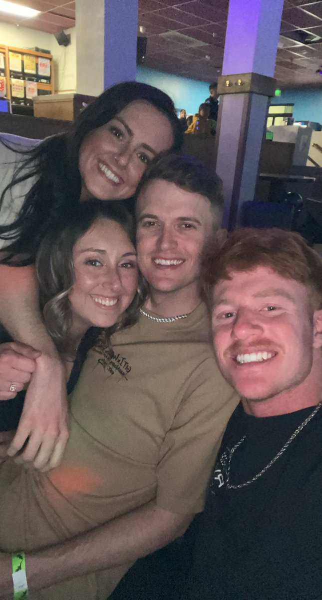 JHigsYaDig's tweet photo. Real ones. 🎳 https://t.co/gBAFzSxO2L