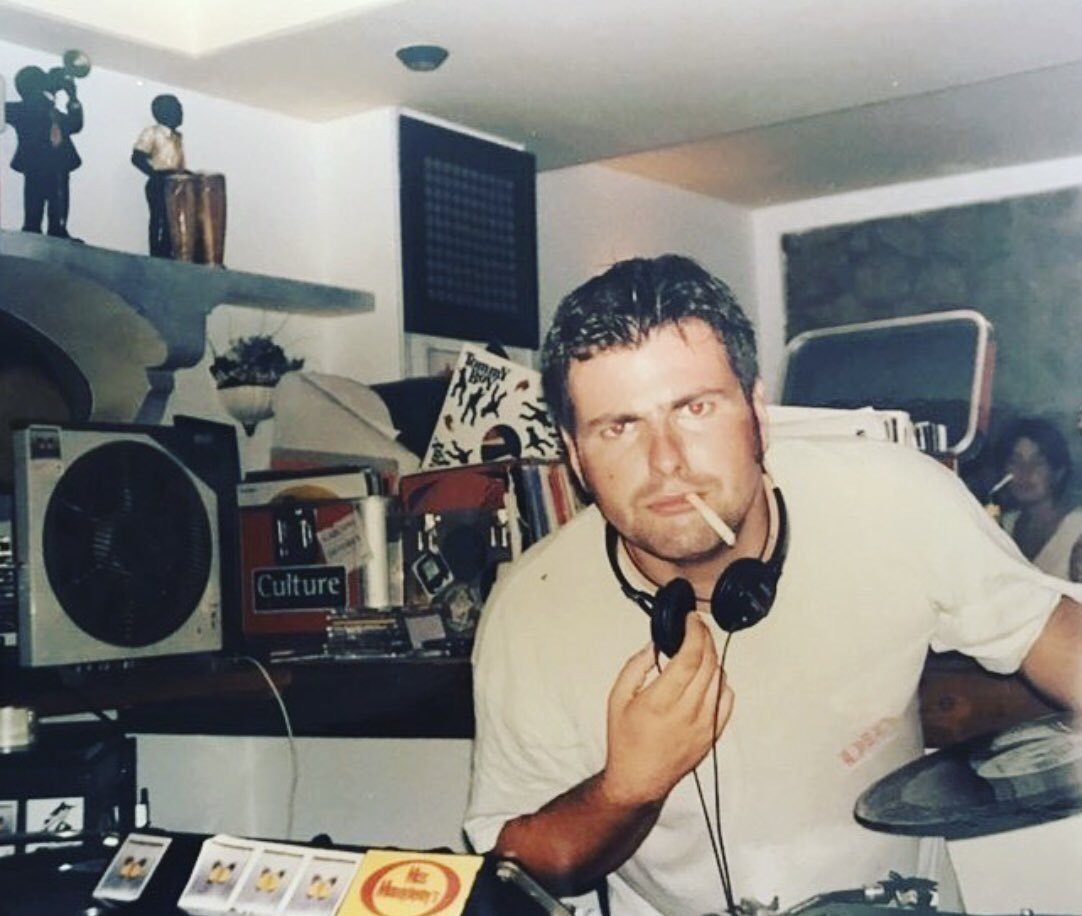 Pete Gooding at Mambo in 1997. 

Photo Credit ▶️ @zozo_mofo 

@petegooding @mamboibiza #ibiza #1997 #mambo #mambomemories #ibizapast #dj