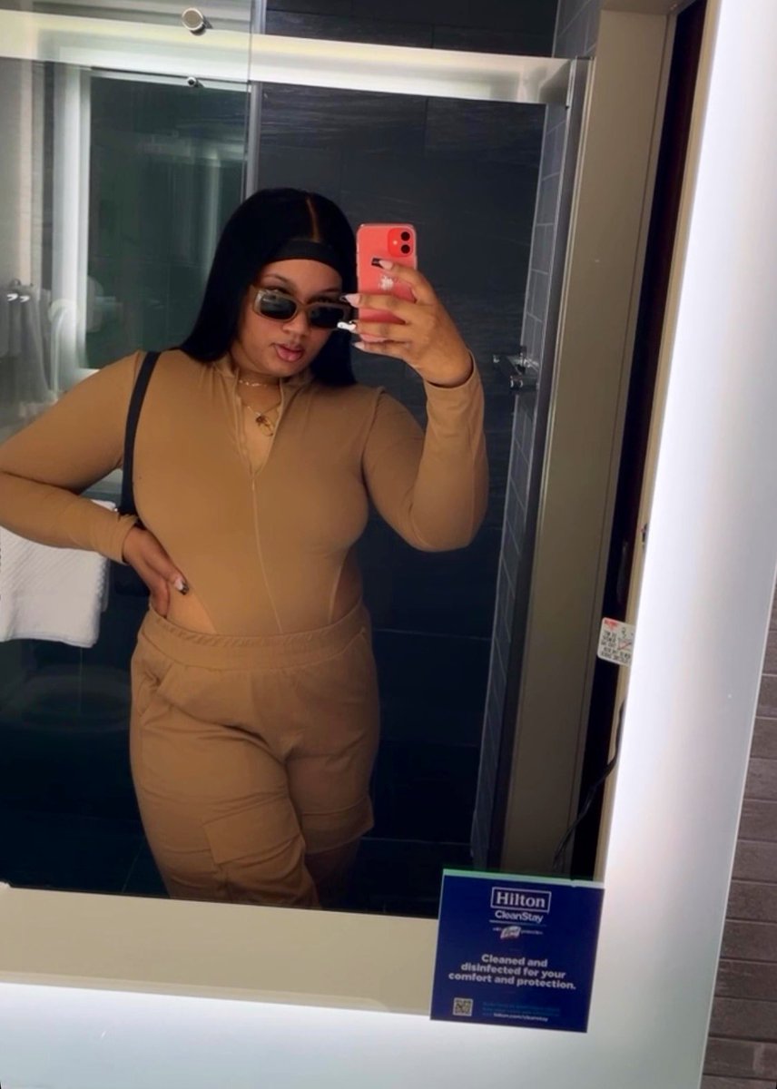 Forevaa_Lynn's tweet photo. allow me to reintroduce myself 🤎🫶🏽 https://t.co/ksdWtgYxrG