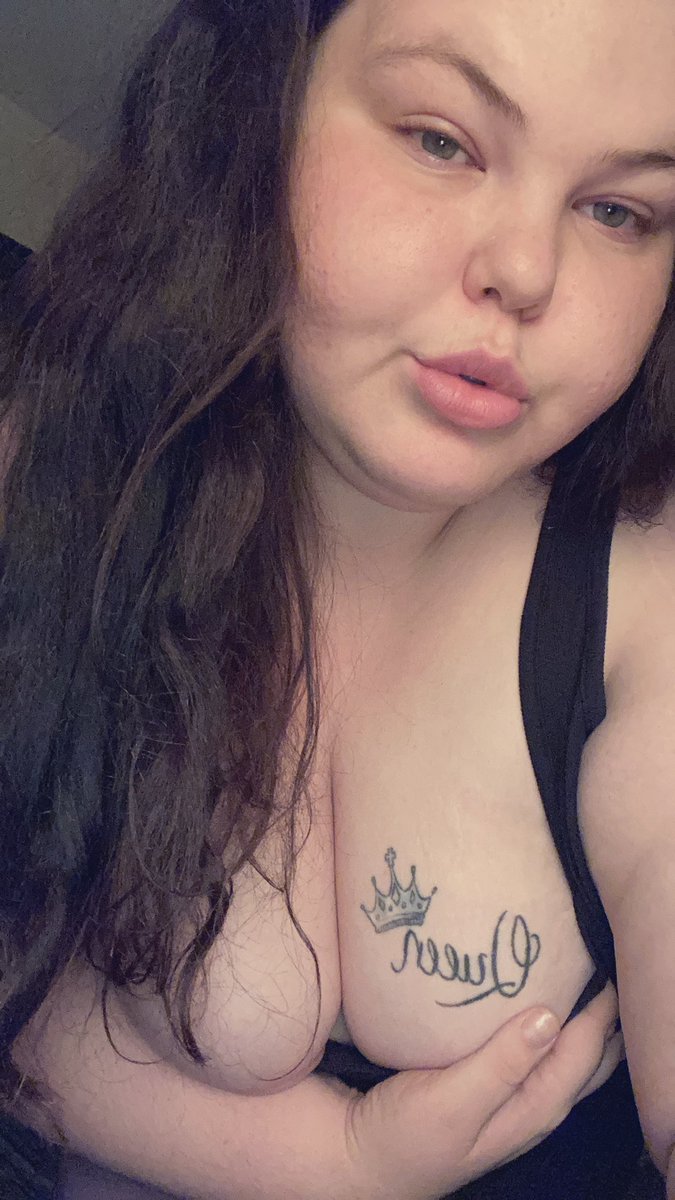 SweetTay111's tweet photo. No makeup but a good shot to say the least 🥰💕 #bbwsugarbaby #qayebaybay #bbw #onlyfansgirl https://t.co/RKEckpePTP