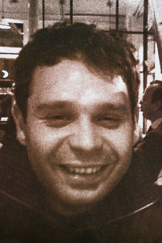 14 maggio 2004 - Sono 18 anni senza #Walterschepis <a href="/EnricoLetta/">Enrico Letta</a> <a href="/robersperanza/">Roberto Speranza</a> <a href="/amendolaenzo/">Enzo Amendola 🇮🇹🇪🇺</a> <a href="/FedericaMog/">Federica Mogherini</a> <a href="/giacomofilibeck/">Giacomo Filibeck</a> <a href="/Vpeluffo/">Vinicio Peluffo</a> <a href="/Arturo_Scotto/">Arturo Scotto</a> <a href="/maumartina/">Maurizio Martina</a> <a href="/Deputatipd/">Deputati PD</a> <a href="/articoloUnoMDP/">Compagno è il Mondo</a> <a href="/AndreaOrlandosp/">Andrea Orlando</a> <a href="/pfmajorino/">Pierfrancesco Majorino</a> <a href="/antoniomisiani/">Antonio Misiani</a> <a href="/nzingaretti/">Nicola Zingaretti</a> <a href="/pdnetwork/">Partito Democratico 🇮🇹 🇪🇺</a> <a href="/BellelliAlberto/">Alberto Bellelli</a> @