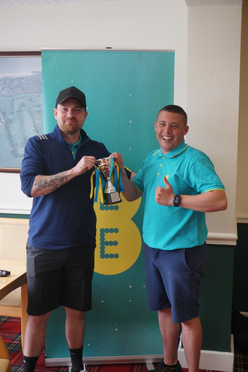 Hotpoint_asher's tweet photo. @EE @MarcAllera @TynemouthGC Recently group of 8 from EE Tyneside played 2 rounds of golf and raised £500 for local charity Tynemouth Dementia Day Centre who recieve no funding for the work they do. This money will go a long way towards supporting the centre and those they care https://t.co/Nj8RiA2oTr