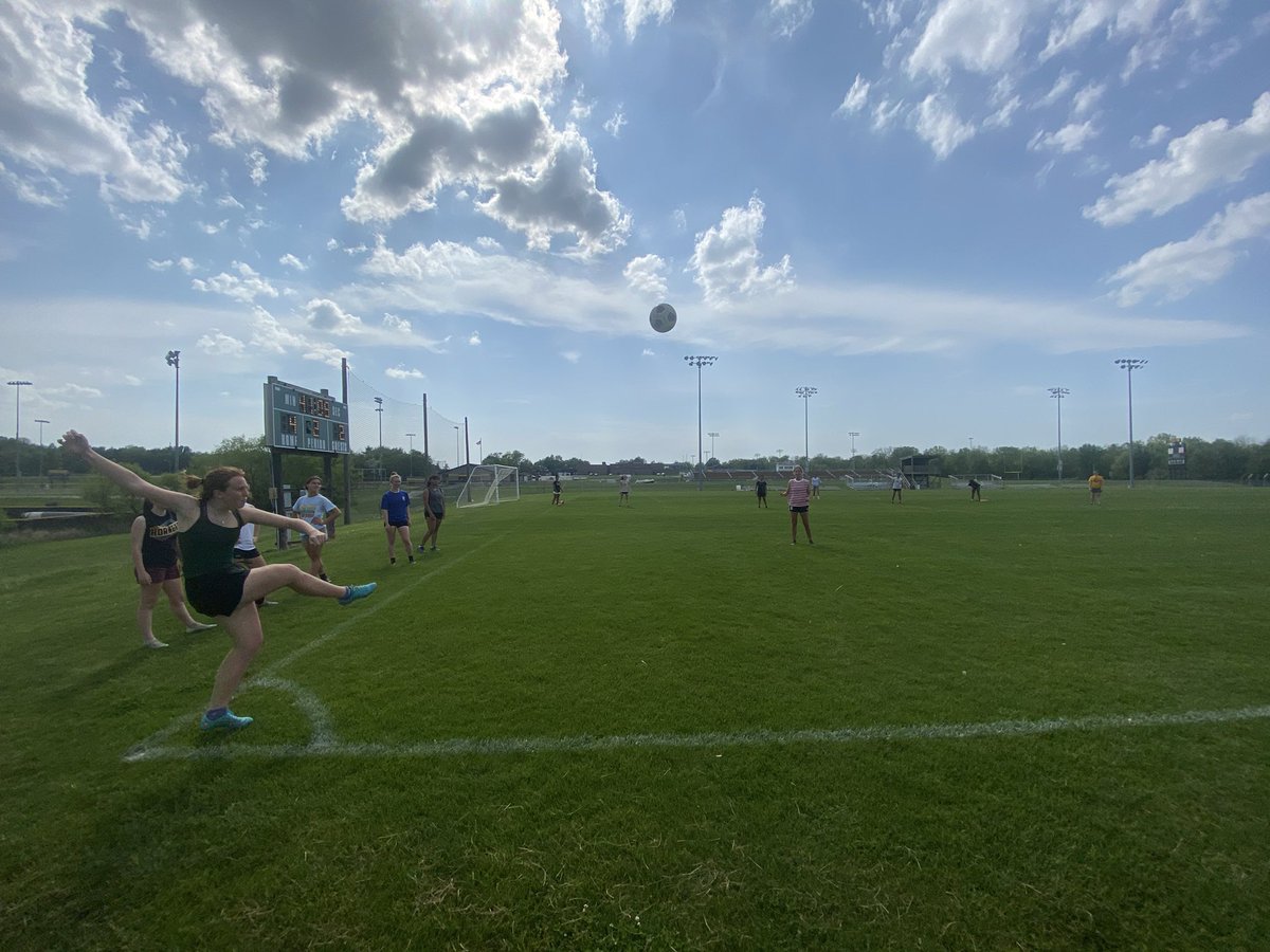 Decided to have some fun before our district game. 

#fultonproud #hornetsoccer 

<a href="/GirlsSoccerFHS/">Fulton Girls Soccer</a>
