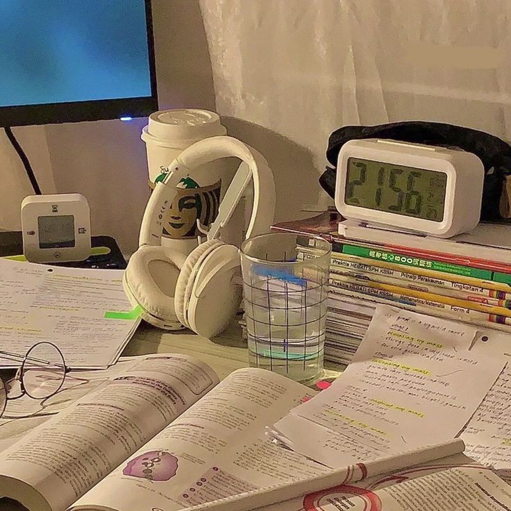 k___ale's tweet photo. hello! i'm looking 4new study buddies, b4 that lemme introduce myself. my name is kalea, u can call me kale or lea.
i'm 5TEEN. my fav subject is science. 

let's b friend wimme <3
like&amp;&amp; retweet if u're don't mind 
#ambisverse #studytwt #ambistwt https://t.co/oibcTgH9pz