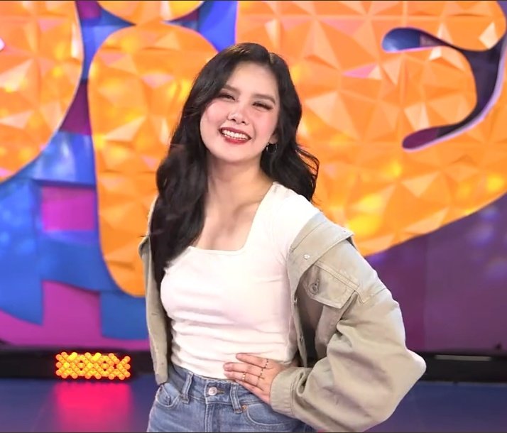 FollowingMiyu's tweet photo. Yes po, Opo. Kakagat na with Abby 🥧 https://t.co/KvM373twom