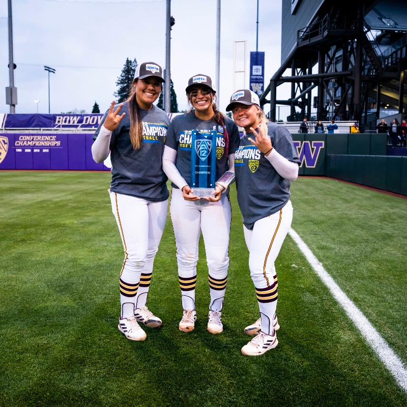 ASUSoftball's tweet photo. We won our program record 1️⃣9️⃣th conference game in epic fashion 😎

@ASUSoftball explodes for 5️⃣ runs in the seventh to clinch a share of the 2022 Pac-12 Championship 🔱

FULL RECAP 👇