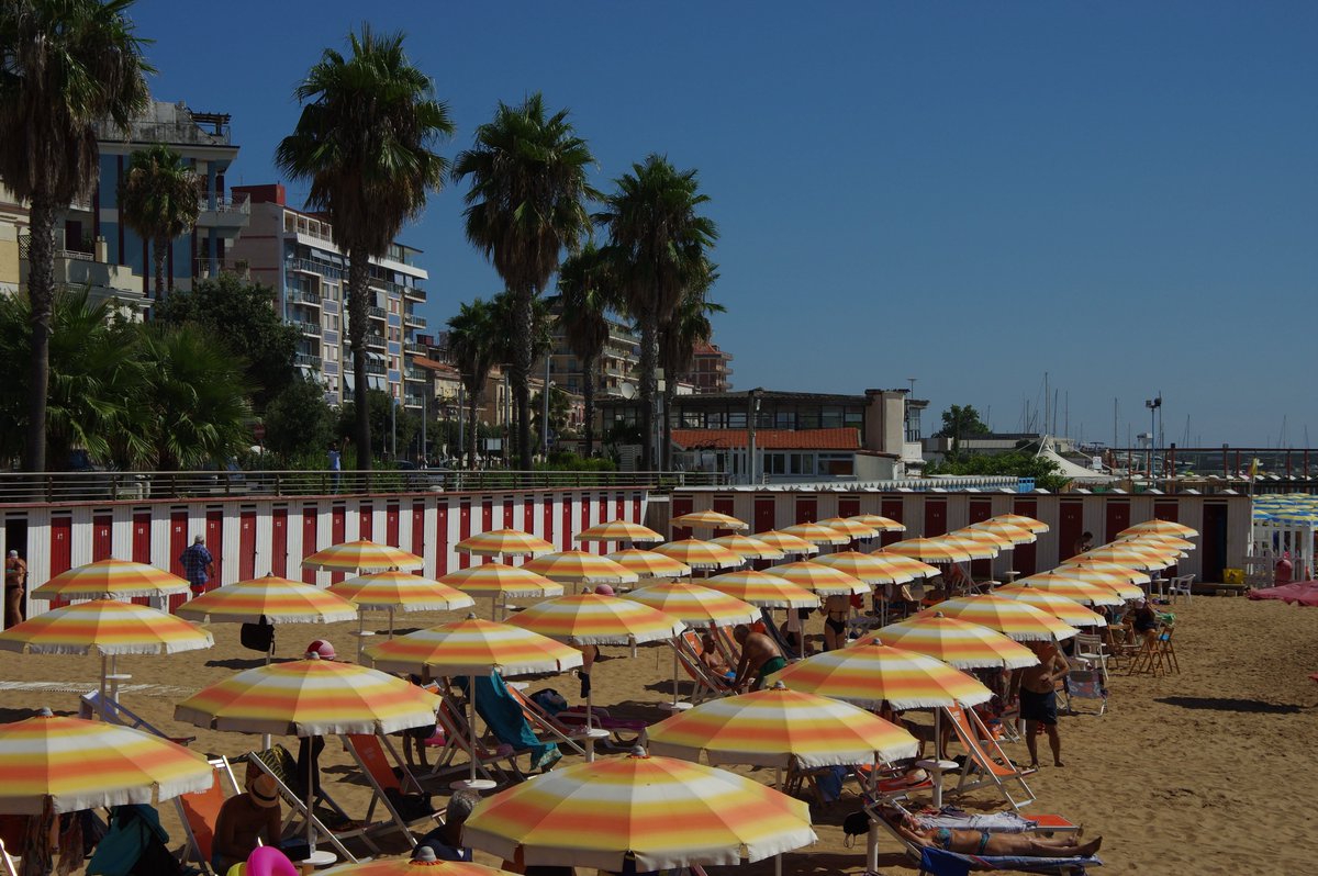 CiaoNico's tweet photo. Die kalabrische #Küste am ionischen #Meer rund um #Crotone bietet alles was man als Strandurlauber braucht. Die #Strände reihen sich dort aneinander: ein #Paradies für #Wasserratten, Wind- und #Segelsportler und Familien. 👉https://t.co/KrqIQQB2Wu @TurisCalabria @SonoitaliaInfo https://t.co/TNLrGn1RJm