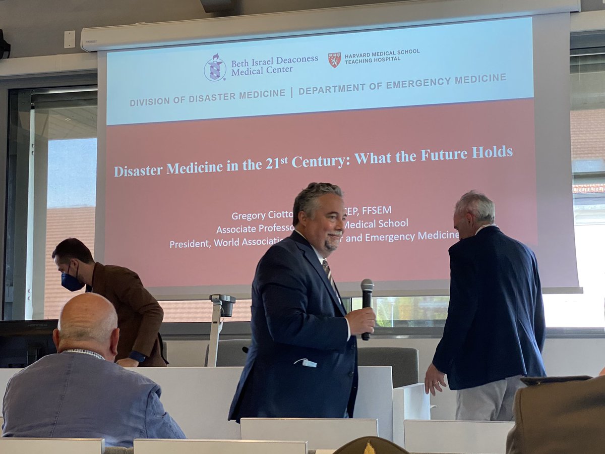 ACTINOSProject's tweet image. Opening plenary of #EMDM22 with @WADEM_PDM preseident, @DrGregCiottone.
Disaster experts sometimes have to be ‘disagreeable’, if others are ‘agreeing’ about the wrong issues.