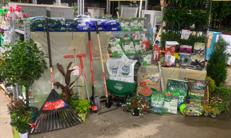 Tracey78696997's tweet photo. #1566 Ready for the Garden center tour.
@CongerJared @JBBailey9 @BenitoKomadina @BlueBoxR1 https://t.co/wlX6dUCfL0