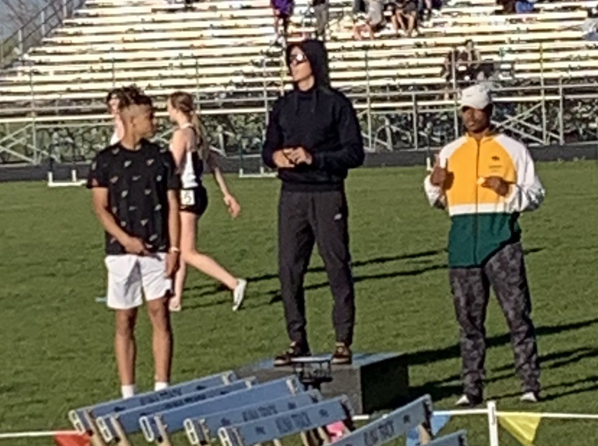 Corey81Nelson's tweet photo. Huge S/O to Jevon for making it to the 2022 State Championship in the high jump event. Bringing home a District Championship 🥉Well done son! Dad is proud of you. See you at State. @Nelson_Jevon
#TeamNelson #EightOneJr #BoarhTrack https://t.co/WmHUu48R2c