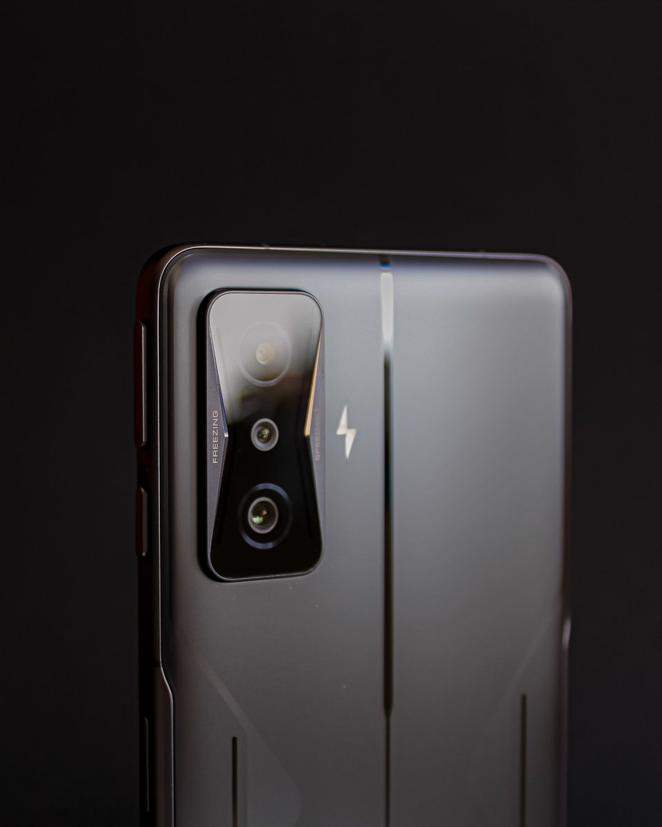 POCOespana's tweet photo. El #POCOLover Alexjalser ha probado el #POCOF4GT y nos cuenta un poco sus primeras impresiones, y la verdad, que se parecen mucho a las que nosotros ya teníamos https://t.co/4WG8nv5tQs https://t.co/FODRxY5Axg