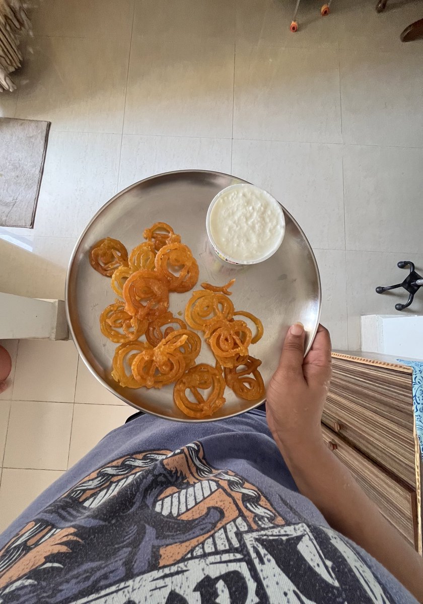AlphaNaMila's tweet image. After ages and ages. Pure happiness. ❤️

#DahiJalebi