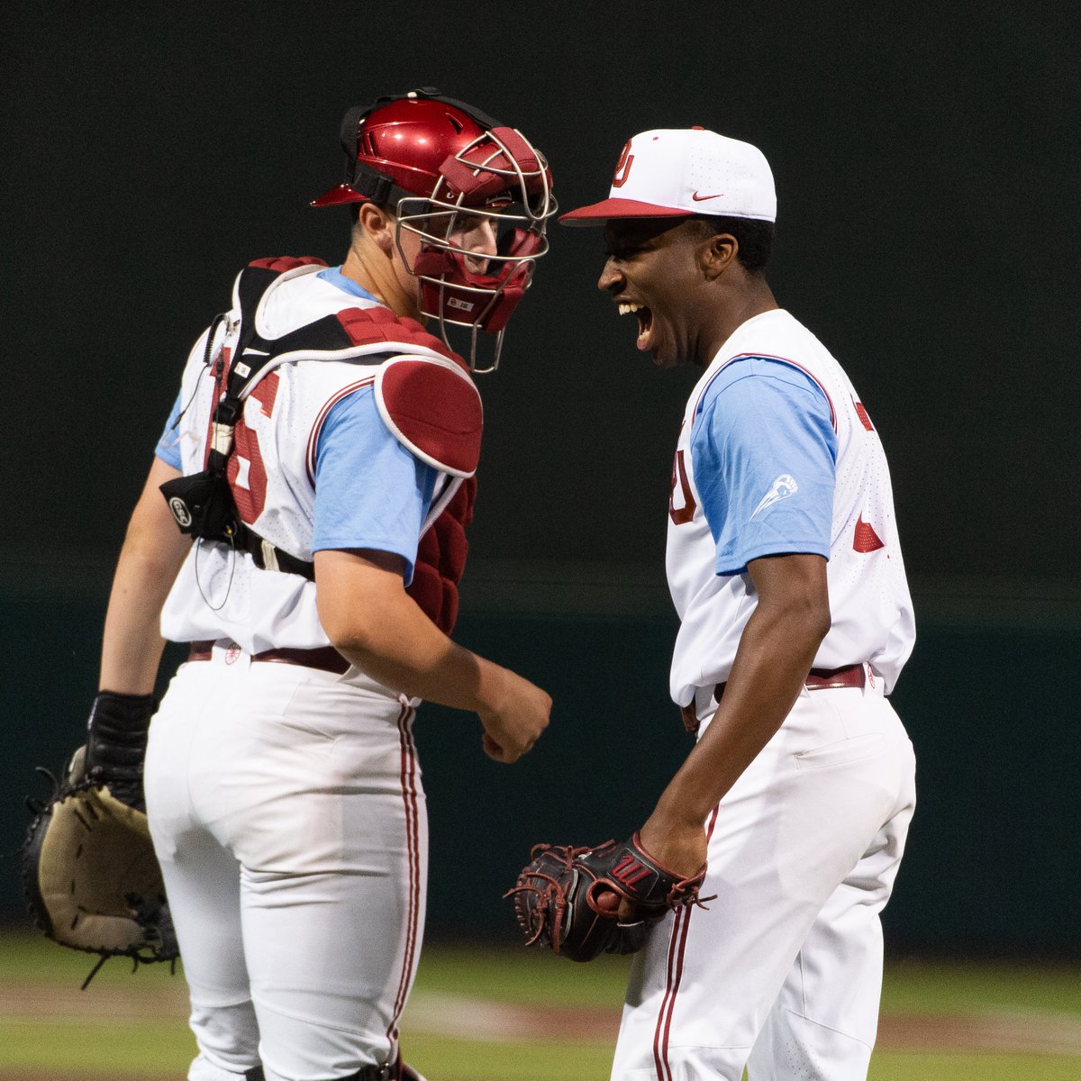 OU_Baseball's tweet photo. #Sooners x #GoMitchGo

#KeepFighting https://t.co/uw3wH3uv0T