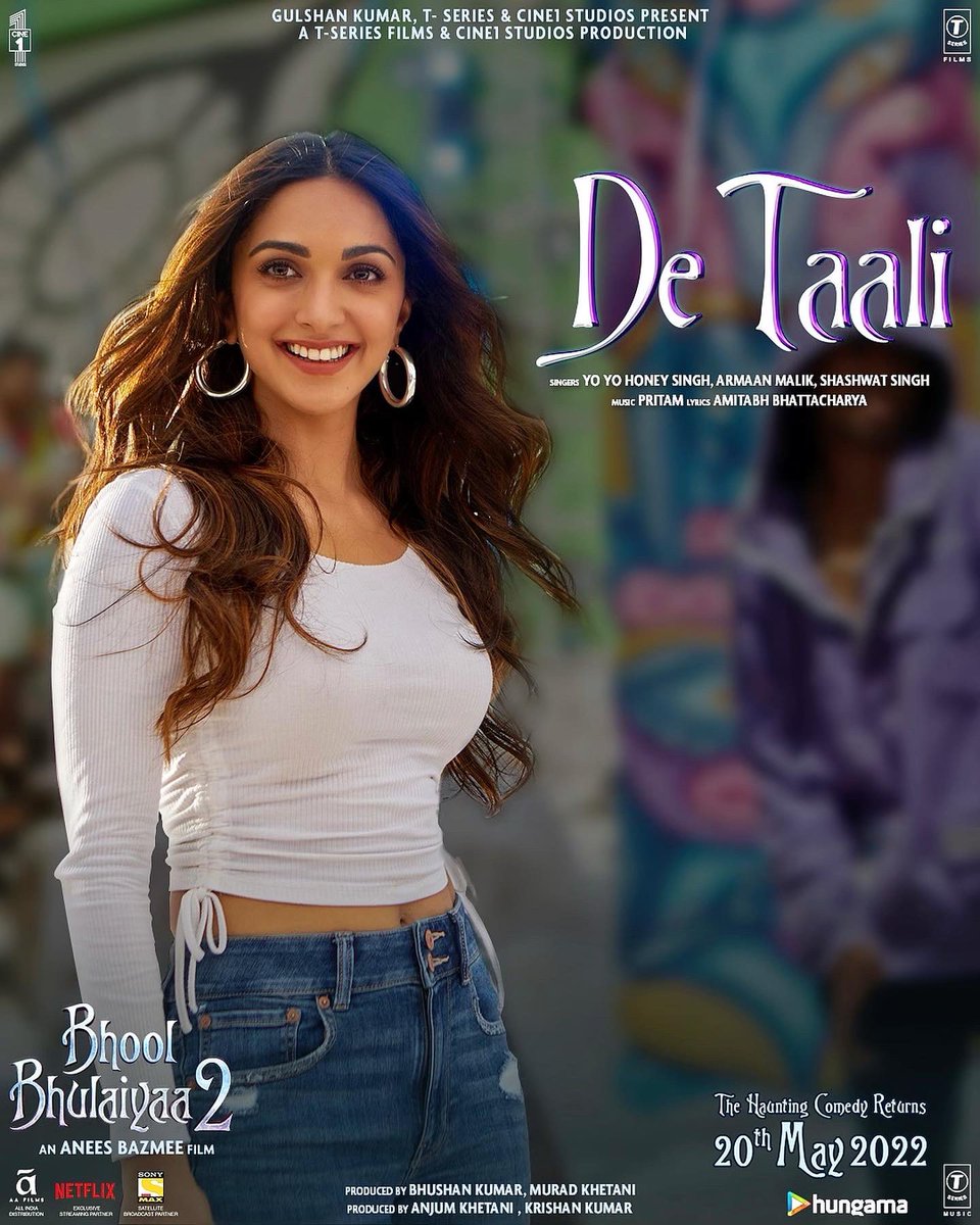 queen_advani's tweet photo. #DeTali Out Now
Check out 👇
https://t.co/hRrnVxTf93
@advani_kiara @TheAaryanKartik #KiaraAdvani #KartikAaryan #bhoolbhulaiyaa2 https://t.co/uXx1WEYka7