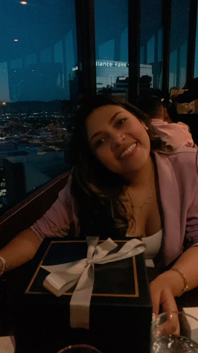 EmilyGamez13's tweet photo. Ya puedo decir q esta niña hermosa es mi novia ❣️ https://t.co/RBaH1i3kvp