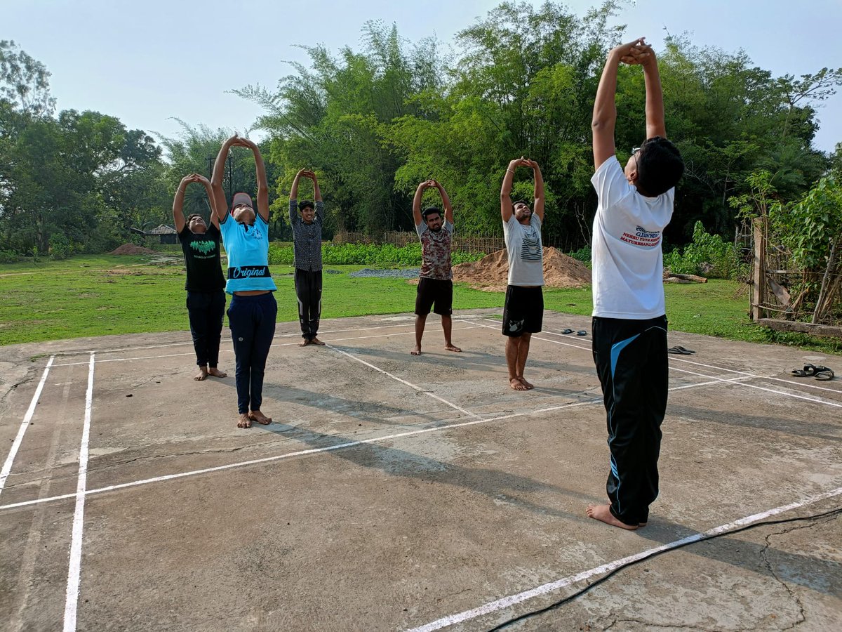 myb_Mayurbhanj's tweet photo. Yoga Mahotsav activities at Betnoti block of Mayurbhanj District
#nyks4yoga #idy2022
@nyksindia @YASMinistry @ianuragthakur @moayush @Supritisameer18 @LenkaSairanjan https://t.co/ibhdYk9LJJ
