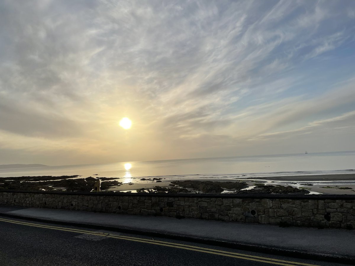 DonnellyFergal's tweet photo. #Sun has risen at #Moyne #Bridge and #Portmarnock #Beach. A #triple #masted ship #anchored off Portmarnock Beach. https://t.co/Ha5tWfEGl2