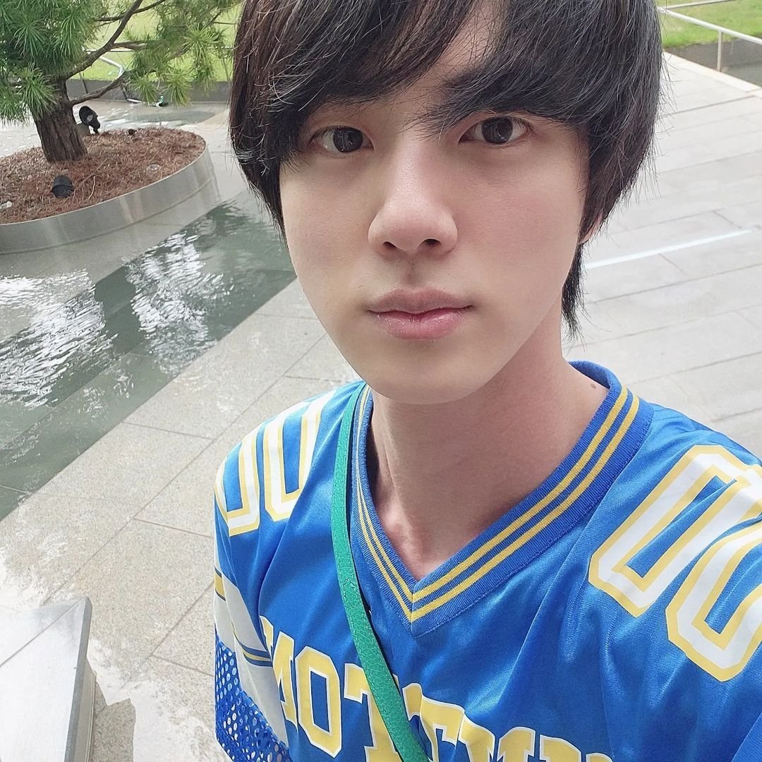 HeatherJin7's tweet photo. @linetoday OUR EPIPHANY JIN
MOON IS COMING

Listening to best OST of 2021 #Yours_Jin , Viral Hit Song #SuperTuna_Jin &amp; waiting for #Epiphany_BTS Demo Track 11 by #JIN 
@BTS_twt https://t.co/AYA0RY94ys