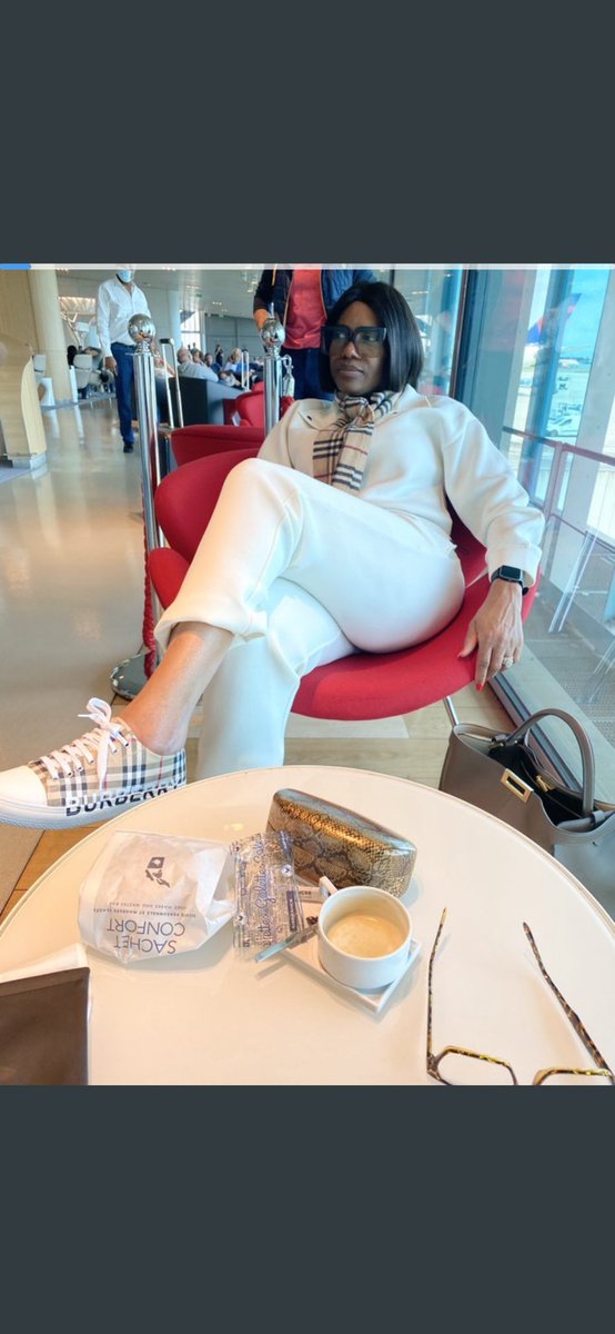 okoro_voke's tweet photo. @Tutsy22 happy birthday to my beautiful mama , the sweetest and kindest person I know , thanks for all you do ♥️ and I love you so much ❤️ https://t.co/GzayyhQFlL
