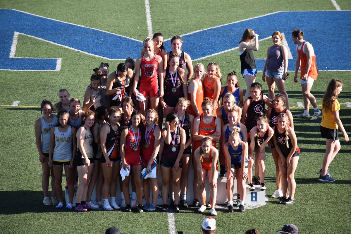 keri15222113's tweet photo. Congratulations to the girls 4x100. You all did amazing https://t.co/JiEkQN8QI7