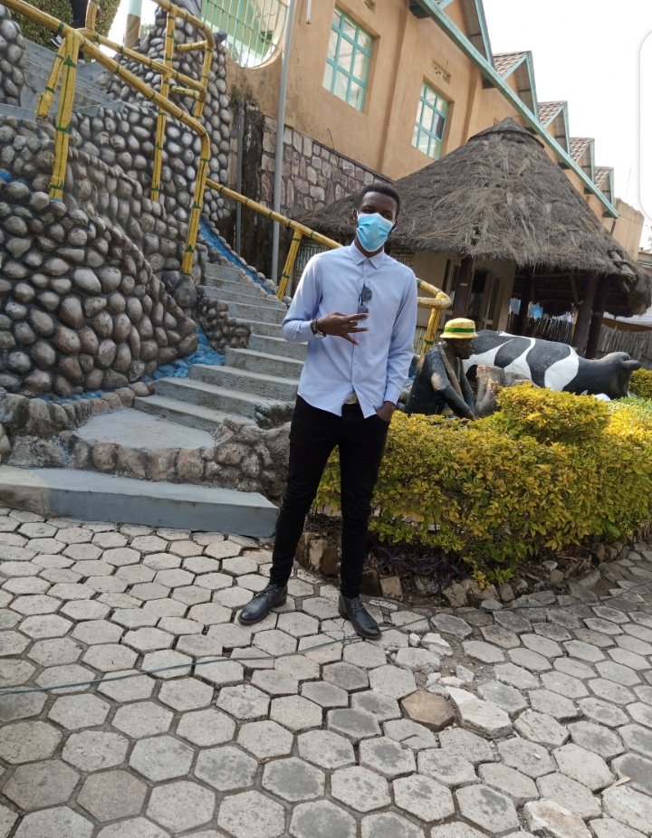 raoul_lionelNT's tweet photo. Quote this with your best masked picture 😉
#MaskIsNotMandatory https://t.co/Kpx74zoTO5