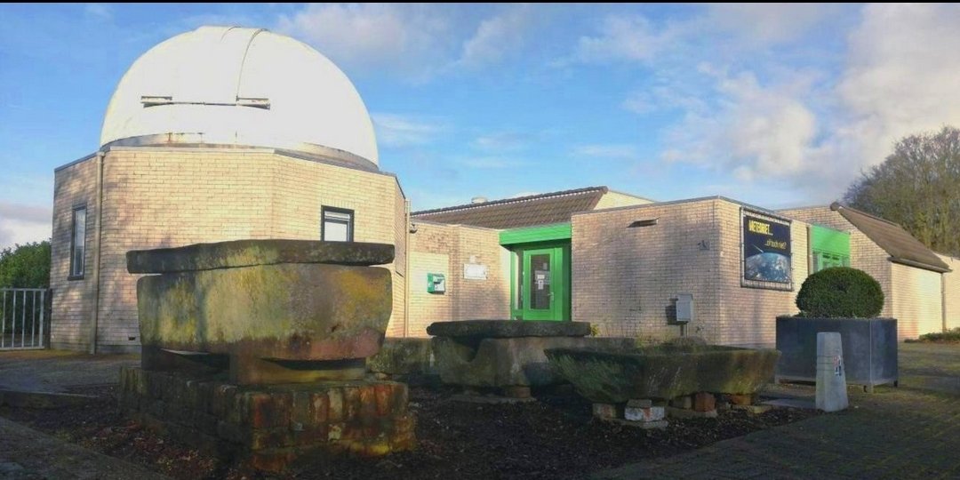 Observeum is vandaag Zaterdag 14 Mei rond 11:30 in radioprogramma Op'e Hichte van RTV NOF  ivm de komende Maanverduistering op maandagmorgen 16 Mei, en de Dorpswandeling met onze dorpsgidsen dinsdagavond 17 mei over de Lage weg in Burgum.