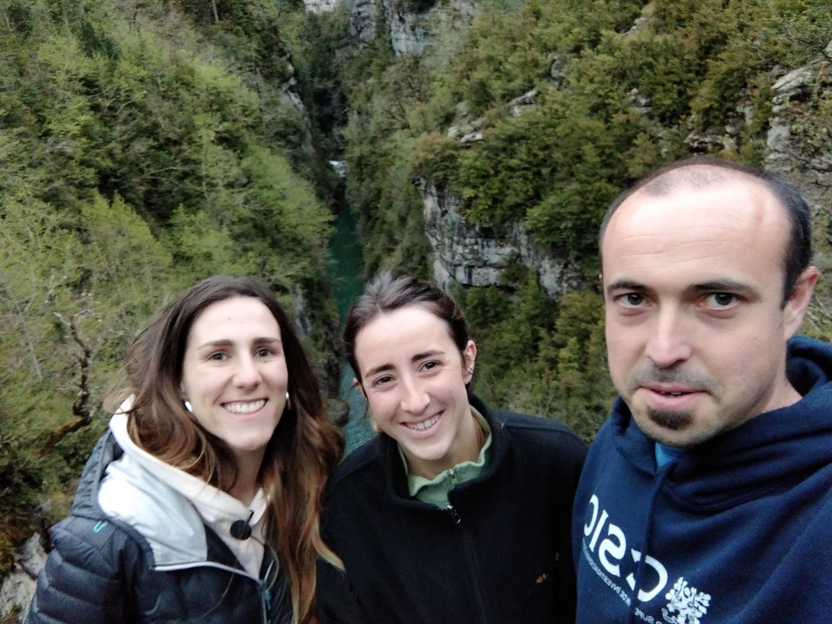 Openpyr's tweet photo. Con las estudiantes de @aranzadi de este año, Luzia y Ana en el cañón de Añisclo en @ordesa_com.
Qué buen trabajo en sus proyectos CULT-COMP y CASMO COSMOS! 👏🌱🌺
https://t.co/1f2sn4pCkX
@FBiodiversidad @IPE_CSIC @luaiz_ @anairure #herbariojaca #PRIOCONEX #añisclo #casmocosmos https://t.co/1EaJm9XZEO