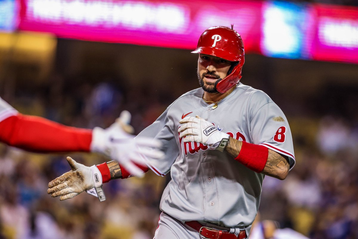Phillies's tweet photo. #RingTheBell https://t.co/BvPanxSffA