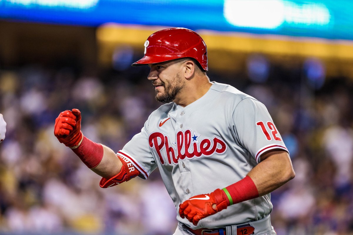 Phillies's tweet photo. #RingTheBell https://t.co/BvPanxSffA