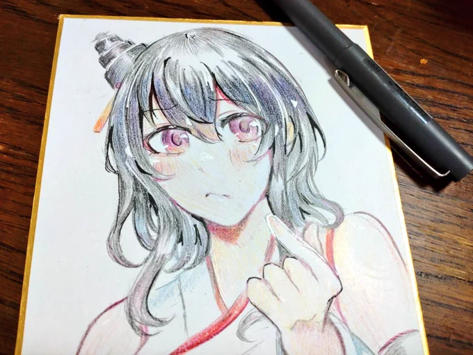 10億年ぶりに色鉛筆でお絵描きしました…… 