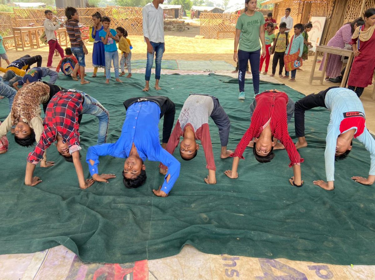MYBEastDelhi's tweet photo. #AzadiKaAmritMahotsav
@NYKEASTDELHI Organised yoga activity in Pathshala at Yamuna Khadar Village
@ianuragthakur @NisithPramanik @GautamGambhir @YASMinistry @Nyksindia @moayush #yoga4life #youthforyoga #IDY2022 https://t.co/Ok76eK5n5P