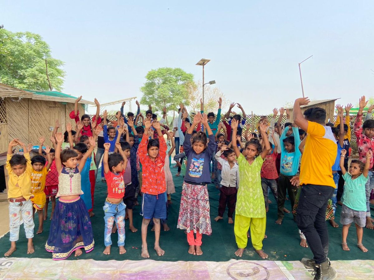 MYBEastDelhi's tweet photo. #AzadiKaAmritMahotsav
@NYKEASTDELHI Organised yoga activity in Pathshala at Yamuna Khadar Village
@ianuragthakur @NisithPramanik @GautamGambhir @YASMinistry @Nyksindia @moayush #yoga4life #youthforyoga #IDY2022 https://t.co/Ok76eK5n5P