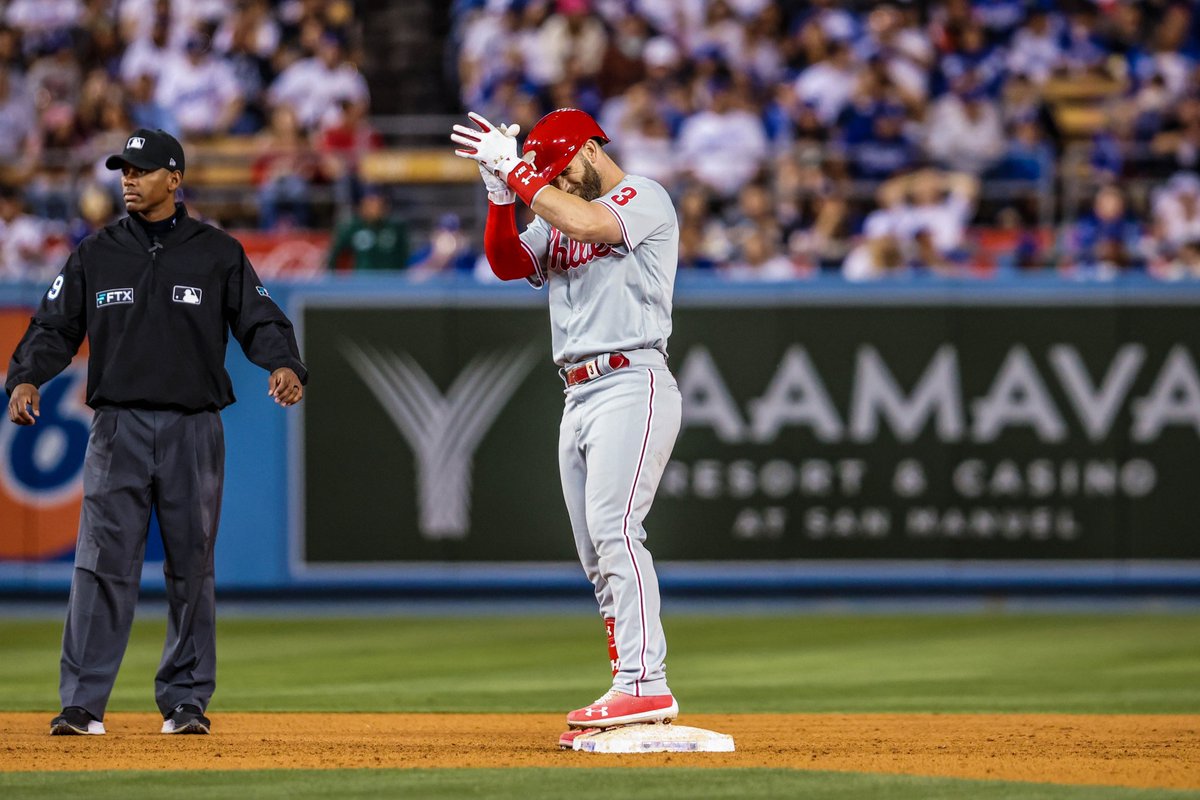 Phillies's tweet photo. #RingTheBell https://t.co/BvPanxSffA