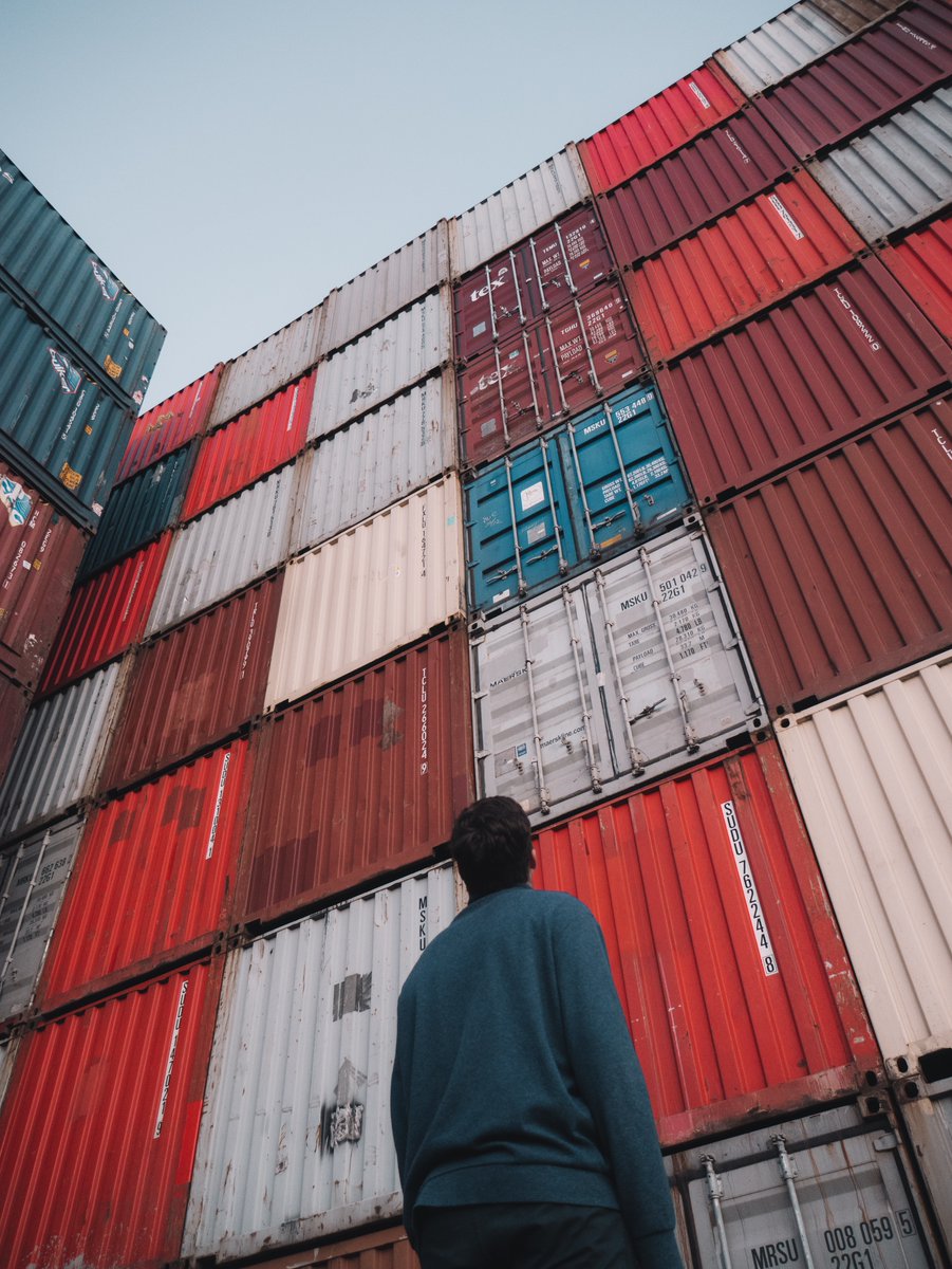 TigerContainers's tweet photo. Yes, shipping containers are the drivers of a global economy, but here are some interesting facts you (probably) didn't know!

🚢 19,000 - the number of containers that fit on the world's largest container ship.
🌎 The global demand for seafarers increased by 45% between 2005 ... https://t.co/UPKzzigQL5