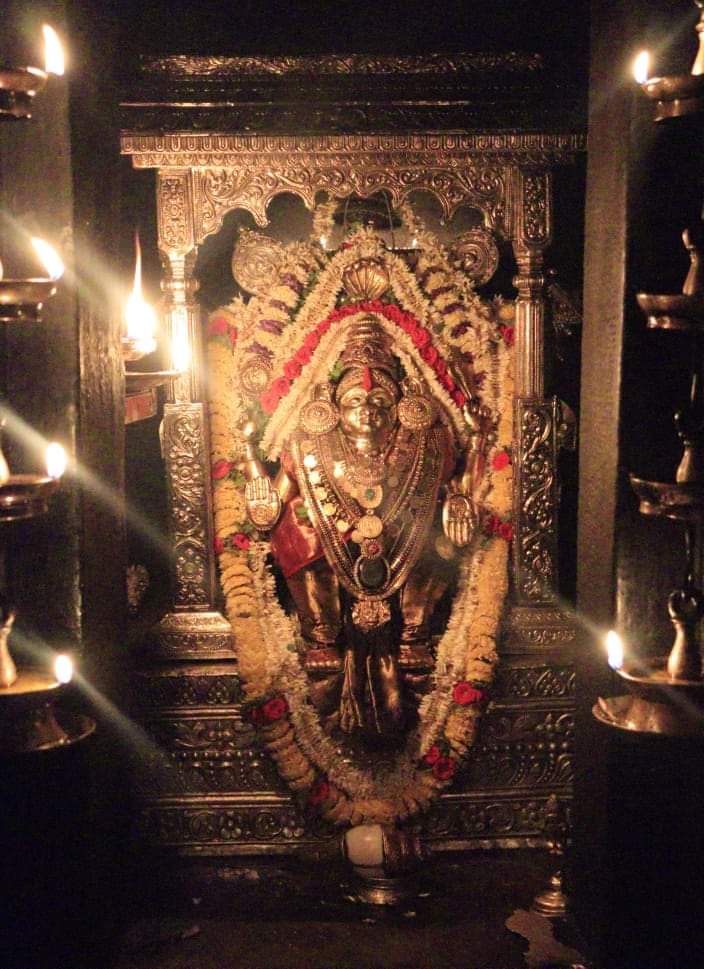 KateelShri's tweet photo. ಕಟೀಲು ಶ್ರೀದುರ್ಗಾಪರಮೇಶ್ವರಿ ಅಮ್ಮನವರ ಇವತ್ತಿನ ಅಲಂಕಾರ 14-05-2022 https://t.co/FxhaFBGJDy