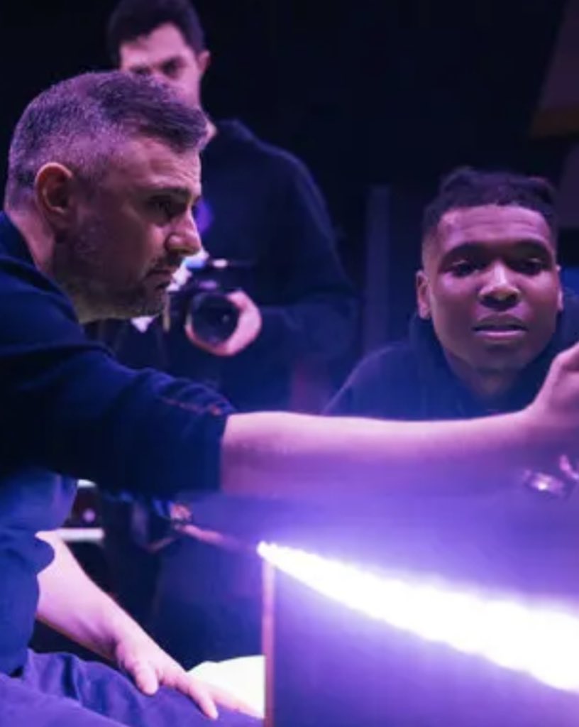 Gary Vaynerchuk tweet media