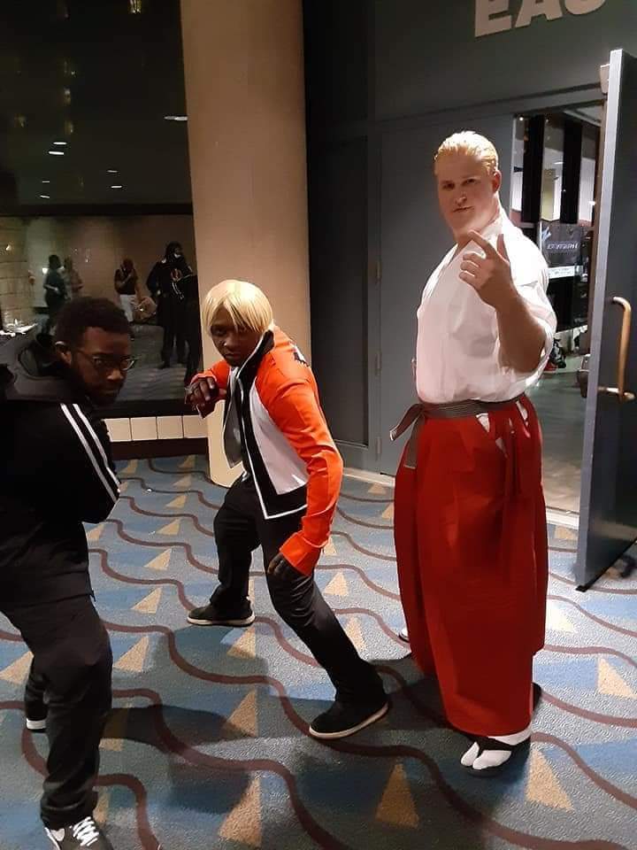 NKanuyo's tweet photo. By Far Rock Howard Has Been One of my Best Cosplays I'm my Hometown Con,But I wanna Bring it across the other cons that I want to go to.
(These are old pics, back in 2019 I had a Really Bad Scholiosis but I'm fine and fixed up)
#SpreadtheWings #RockHoward #GMOTW #KOF15 https://t.co/QJ1Yop47SG