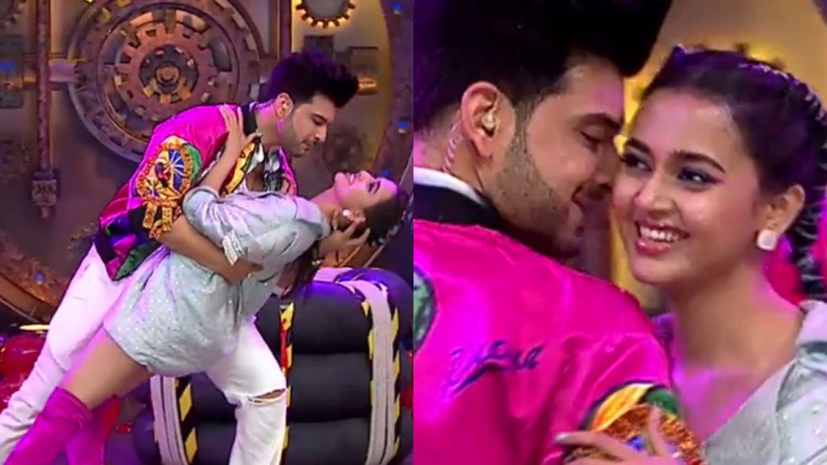 dna's tweet photo. #TejasswiPrakash-#KaranKundrra groove to Samjhawan, romantic video goes viral

#Entertianment

https://t.co/dgkGqCimVH https://t.co/wW061FOBBh