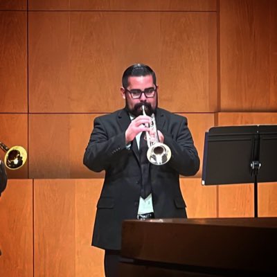 dahautisticguy's tweet photo. Photo capture from tonight’s chamber performance 🎶🎺 https://t.co/HdqppNg0RL