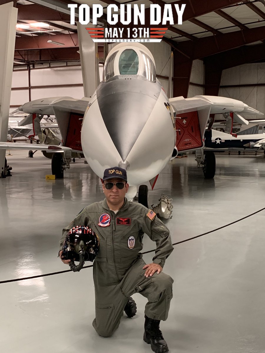 PKnightonn's tweet photo. Greetings Aviators… happy Top Gun Day. A Great many thanks to Yanks Air Museum for making my pilot dreams a reality. @TopGunMovie @TomCruise @YanksAirMuseum @ParamountPics #TopGunDay #TopGunMaverick #TopGunDaySweepstakes #TopGun #Maverick #USNavy #ItsNotJustAJob #YanksAirMuseum https://t.co/LpcQqX78ie
