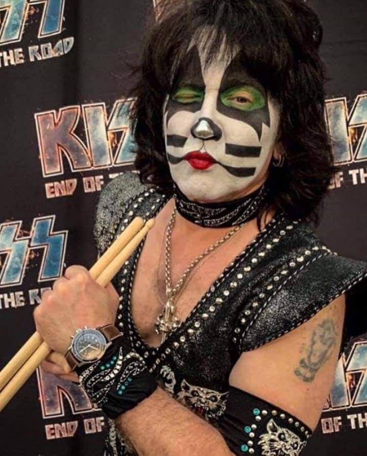Happy belated birthday Eric Singer and much more  <3 