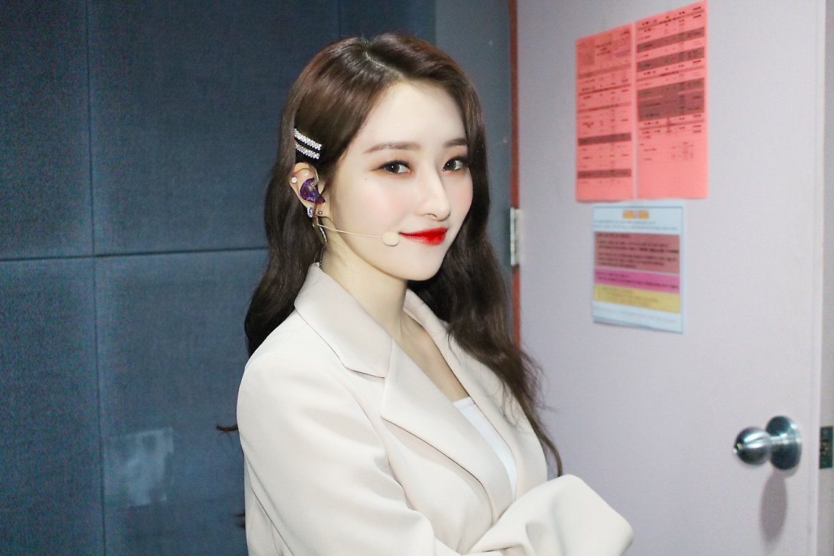 200515 네이버

#수아 #SUA
#드림캐쳐 #DREAMCATCHER
<a href="/hf_dreamcatcher/">드림캐쳐 Dreamcatcher</a>