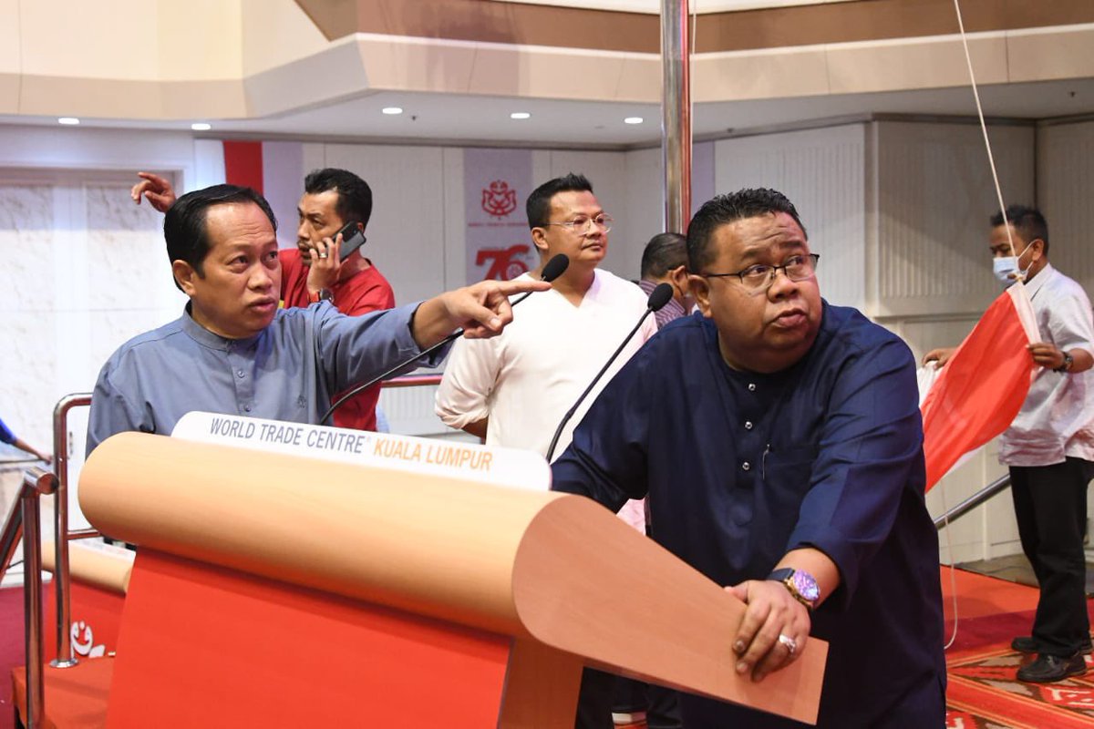 ahmadmaslan's tweet image. Perhimpunan Agung Khas #UMNO 15/5/22 diadakan di #DewanMerdeka #PWTC / #WTCKL. SOP tidak perlu penjarakan &amp;amp; 2666 perwakilan boleh berada dlm 1 dewan. Sambutan #HariRaya #Aidilfitri pula di Dewan Tun Razak 3 &amp;amp; 4 di Aras 4 serta di Dewan Tun Hussein Onn di Aras 2. Pakai baju Raya.